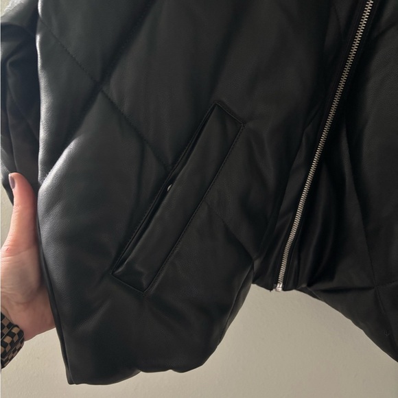 Abercrombie & Fitch | Vegan Leather Puffer Jacket - Picture 5 of 6